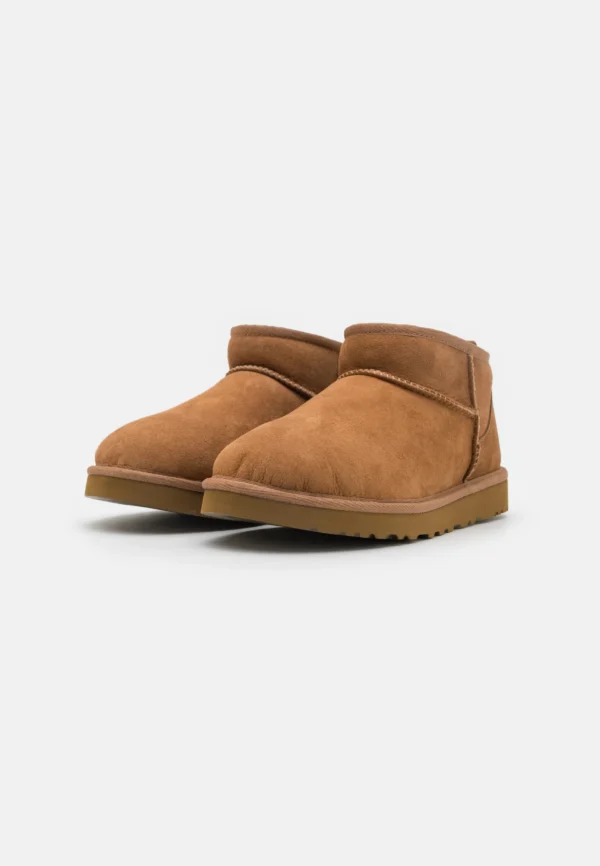 UGG Classic Ultra Mini - Image 3