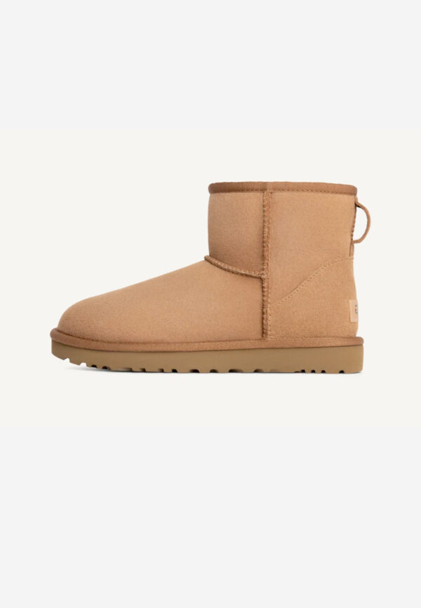 UGG Classic Mini II